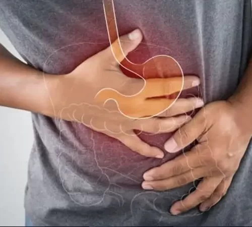 gastrit yaşayan adam