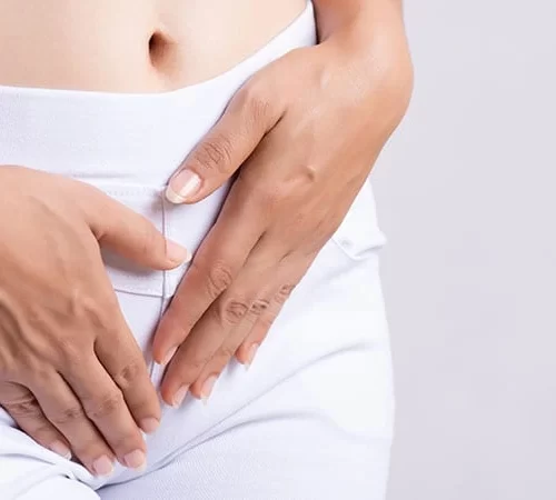 Yumurtalık kisti sorunu yaşayan kadın
