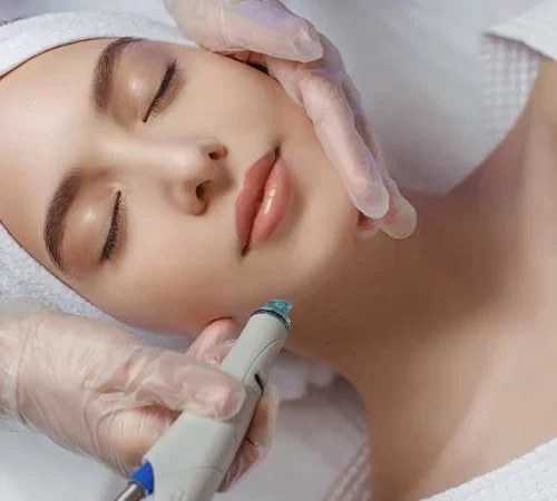 kozmetik-dermatoloji-nedir-e Kozmetik Dermatoloji Uygulaması