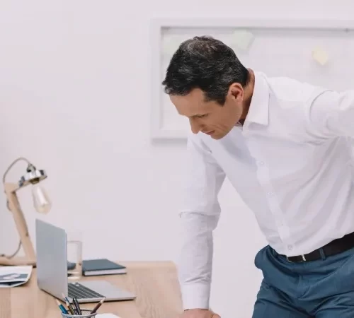 kalca-cikigi-m Kalça çıkığı sorunu yaşayan adam