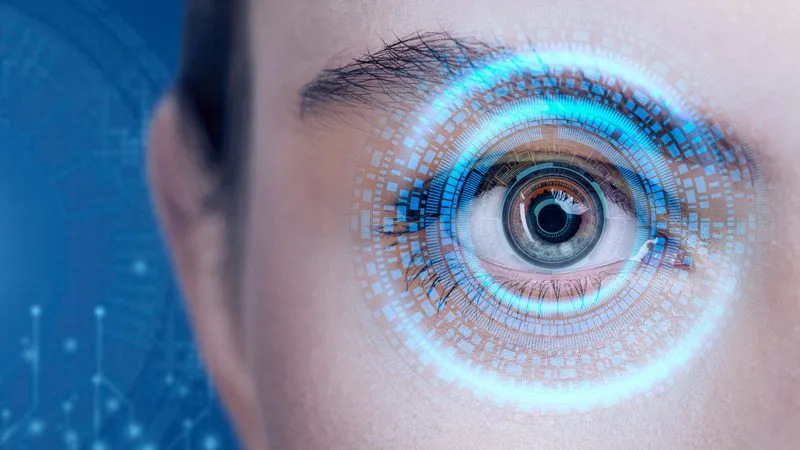 görme bozukluğu akıllı lens kullanan mavi kadın gözü