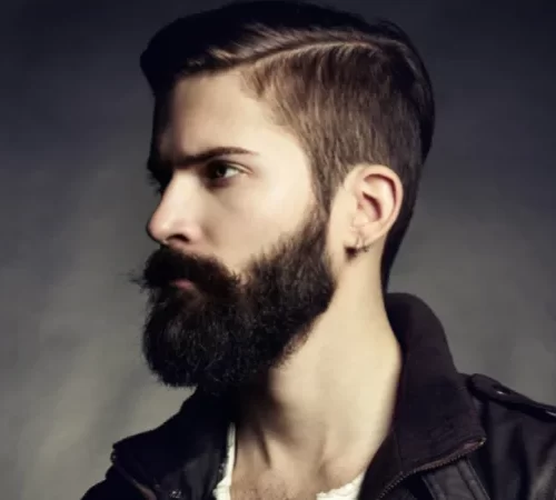 sakal ekimi avantajları yaşayan gür siyah sakalları erkek