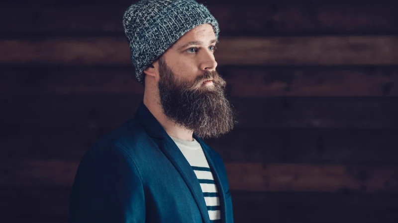 sakal ekimi avantajları gür sakallı bereli adam