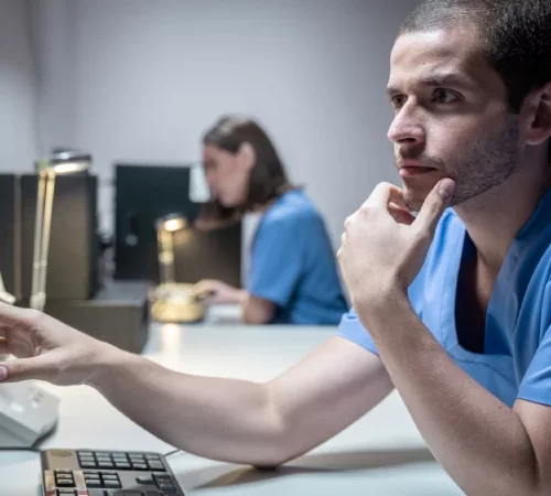 Emar neden çekilir sorusunu yanıtlayan doktor