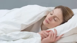 uyku testi uyuyan kadın