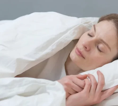 uyku testi uyuyan kadın