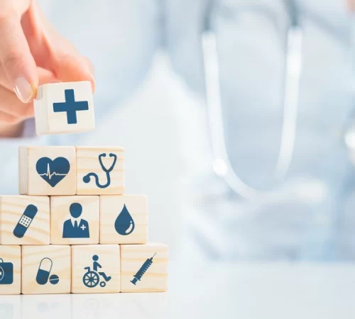 Sağlık Turizmi Uygulamaları- sağlık turizmi doktor odaklı afiş