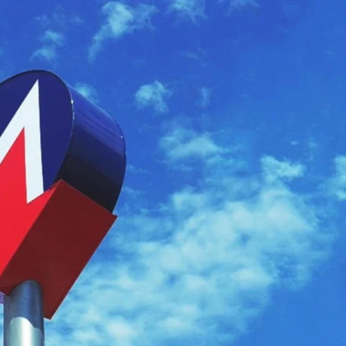 Bus and Metro Stops Near Avicenna International Hospital